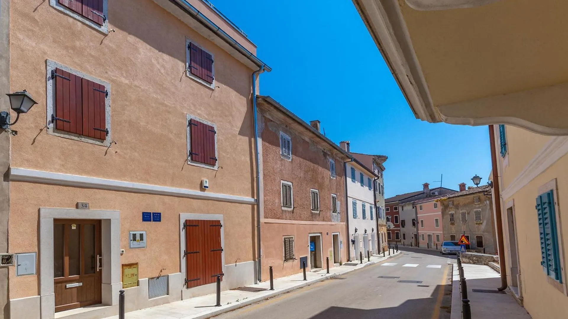 Perlina - Room For Two People With Terrace Vrsar Croatia